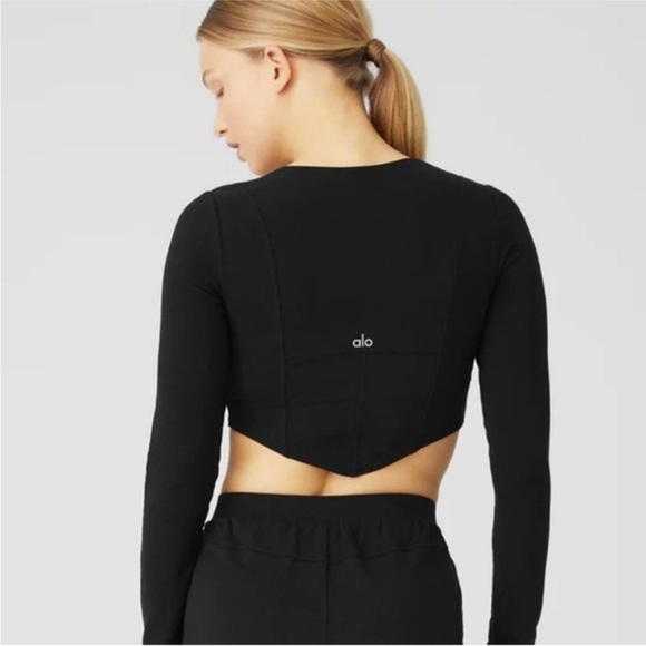 ALO Yoga Tops - Alo Soft Sculpt Long Sleeve Crop Top Black Size Medium